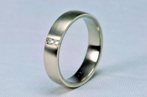 Wedding_ring_by_Fordos